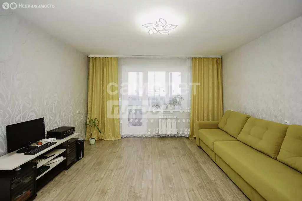 3-комнатная квартира: Омск, улица Крупской, 21 (72.5 м) - Фото 1