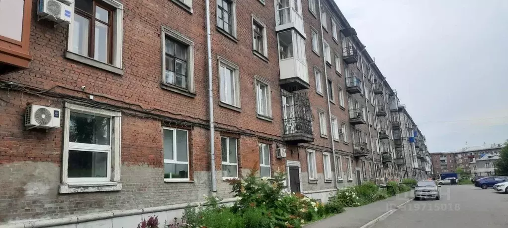 2-к кв. Кемеровская область, Новокузнецк просп. Курако, 22 (58.0 м) - Фото 0