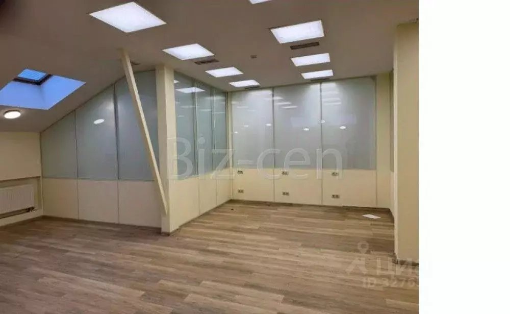 Офис в Москва Большая Академическая ул., 5с1 (135 м) - Фото 1