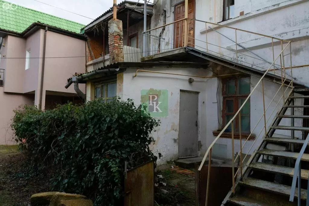 3-комнатная квартира: Симферополь, улица Крылова, 13 (71.4 м) - Фото 1