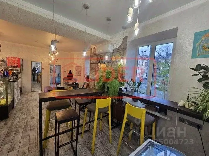 Торговая площадь в Севастополь ул. Большая Морская, 24 (50 м) - Фото 2