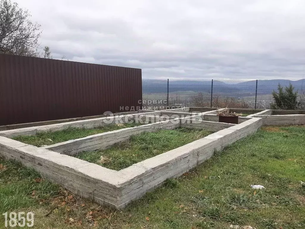 Участок в Севастополь Гавань садовое товарищество, ул. Александра ... - Фото 1