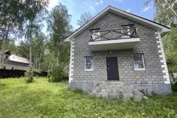 Дом в Башкортостан, Абзелиловский район, д. Зеленая Поляна ул. Дружбы, ... - Фото 1