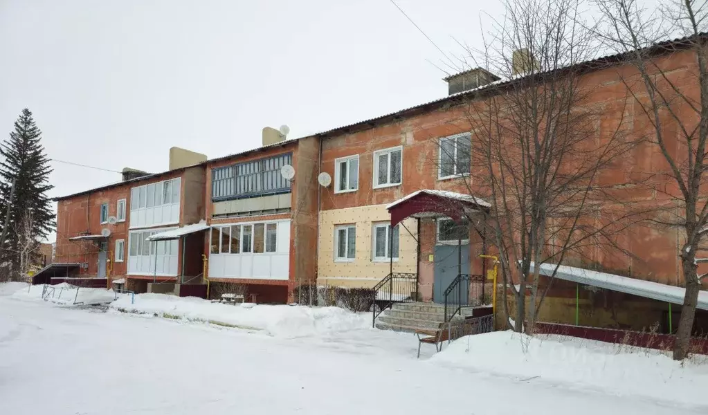 2-к кв. Омская область, Калачинск ул. Черепова, 83 (41.9 м) - Фото 1