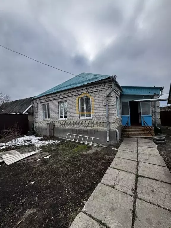 Дом в Ставропольский край, Предгорный муниципальный округ, с. Юца ул. ... - Фото 1