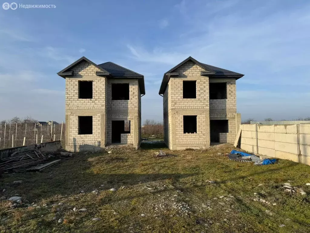 Дом в село Урвань, улица Ленина (300 м) - Фото 2