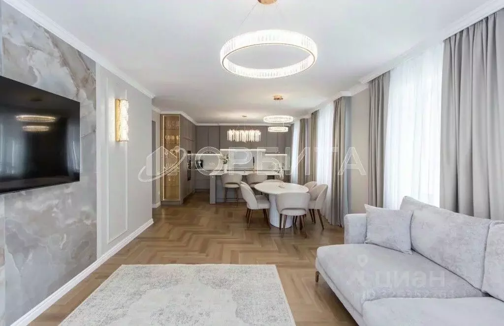 Таунхаус в Тюменская область, Тюмень проезд 8-й Губернский (216 м) - Фото 1