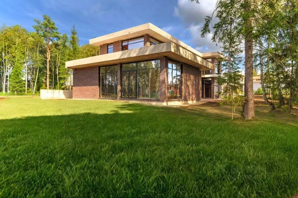 Коттедж, 570 м - Фото 1