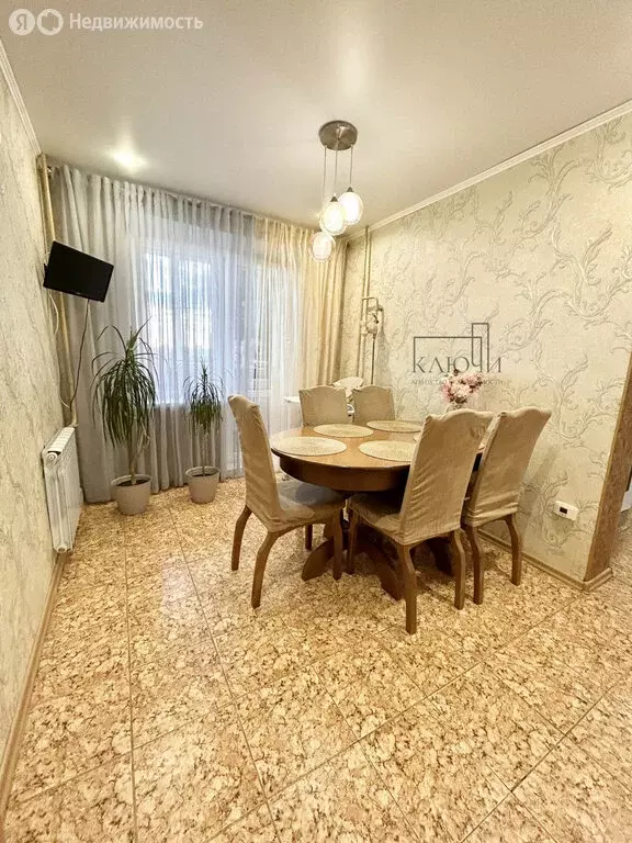 3-комнатная квартира: Магнитогорск, улица Жукова, 10 (75.5 м) - Фото 0