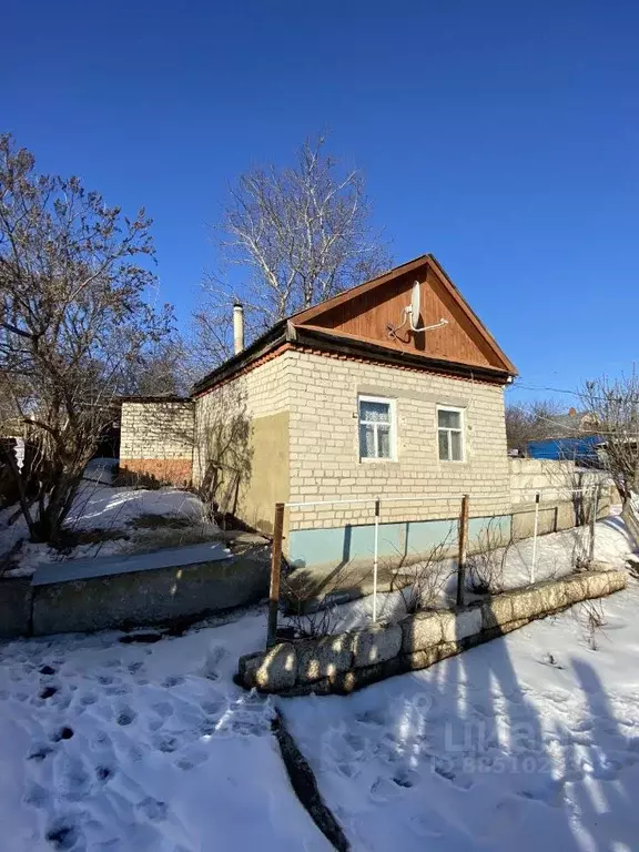 Дом в Саратовская область, с. Березина Речка ул. Садовая (19 м) - Фото 1