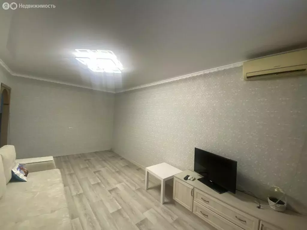 3-комнатная квартира: Орск, микрорайон Новый город, Гомельская улица, ... - Фото 2