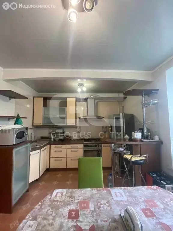 3-комнатная квартира: Брянск, улица 3 Июля, 25 (99.2 м) - Фото 2