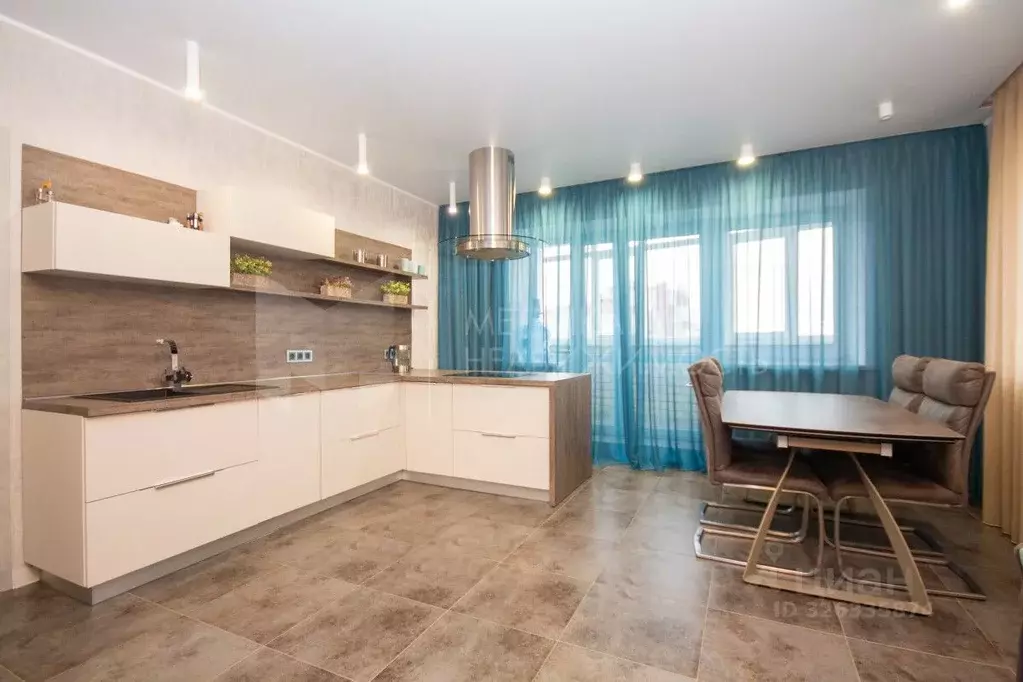 2-к кв. Тюменская область, Тюмень ул. Максима Горького, 90 (84.5 м) - Фото 1