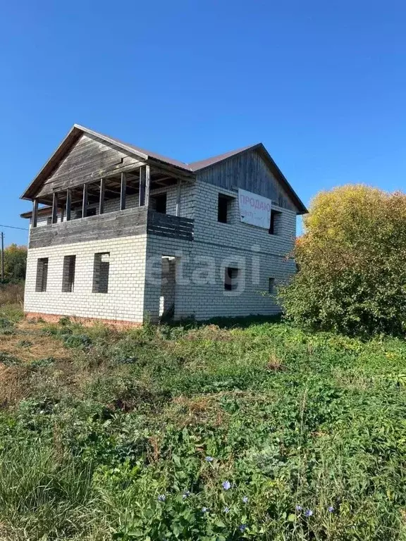 Дом в Татарстан, Рыбно-Слободский район, Большеелгинское с/пос, с. ... - Фото 1