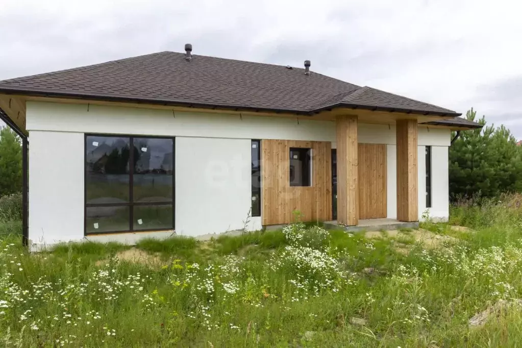 Дом в Тюменская область, Тюменский муниципальный округ, с. Перевалово ... - Фото 1