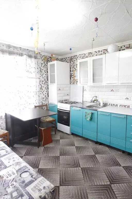 Дом в Ялуторовск, улица Свободы, 56 (30 м) - Фото 1