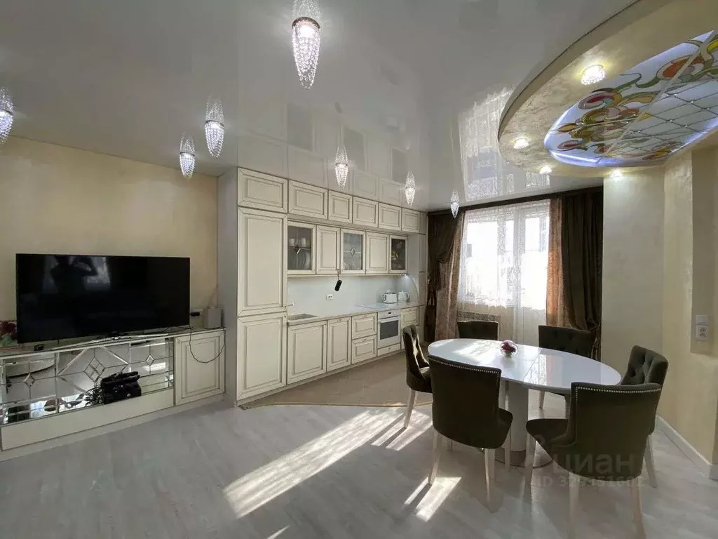 3-к кв. Кировская область, Киров ул. Калинина, 40 (81.4 м) - Фото 1