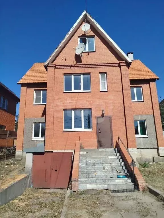 Дом в Воронежская область, Воронеж ул. 45-й Стрелковой Дивизии, 200 ... - Фото 1