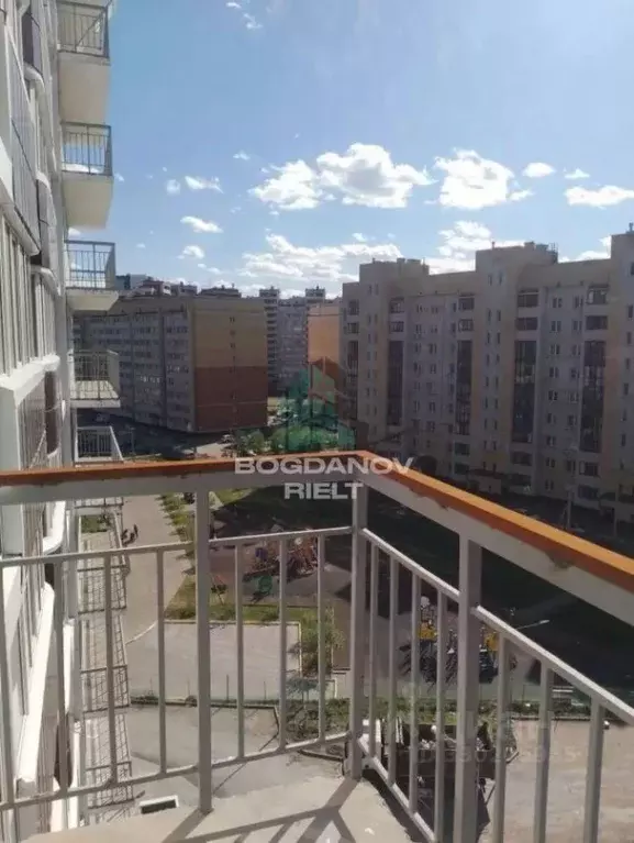 Студия Омская область, Омск ул. Б.Г. Шаронова, 29 (23.0 м) - Фото 2