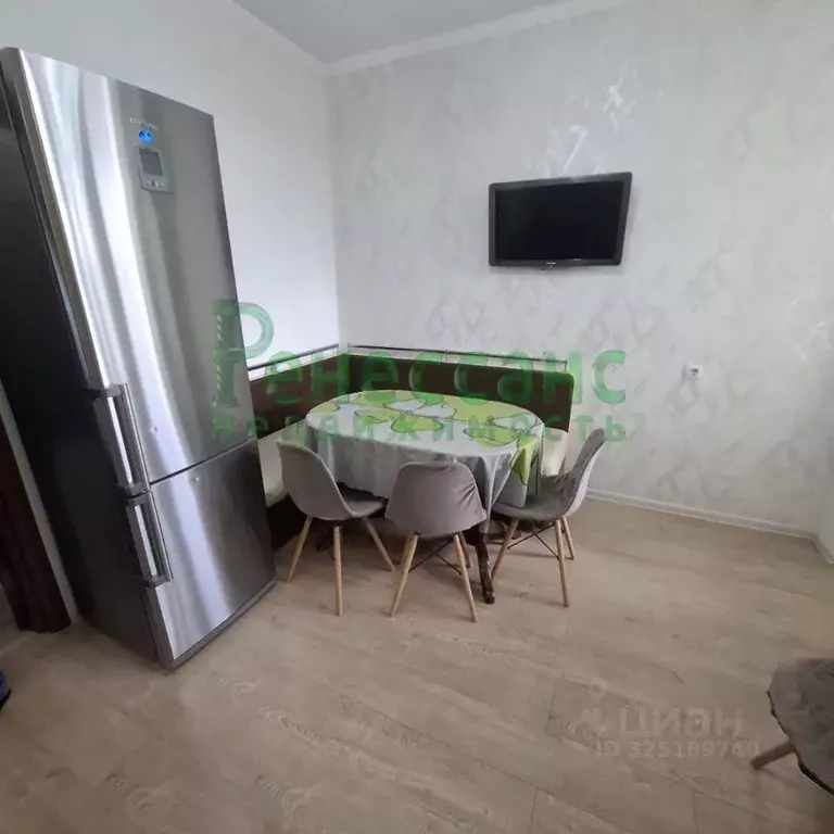 2-к кв. Брянская область, Брянск ул. Ромашина, 39 (67.0 м) - Фото 2