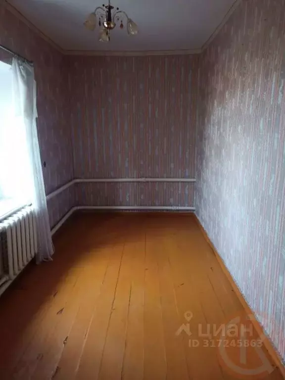 Дом в Крым, Сакский район, Ореховское с/пос, с. Михайловка ул. ... - Фото 1