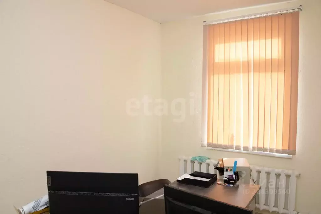 Офис в Курганская область, Курган Локомотивный мкр, ул. Чехова, 5 (500 ... - Фото 1