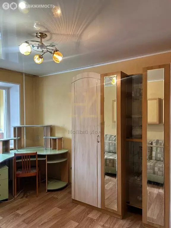 4-комнатная квартира: Челябинск, улица Кудрявцева, 32 (61 м) - Фото 1