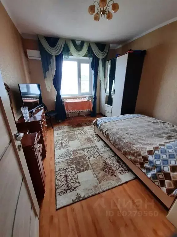 2-к кв. Крым, Феодосия ул. Дружбы, 42в (70.0 м) - Фото 0