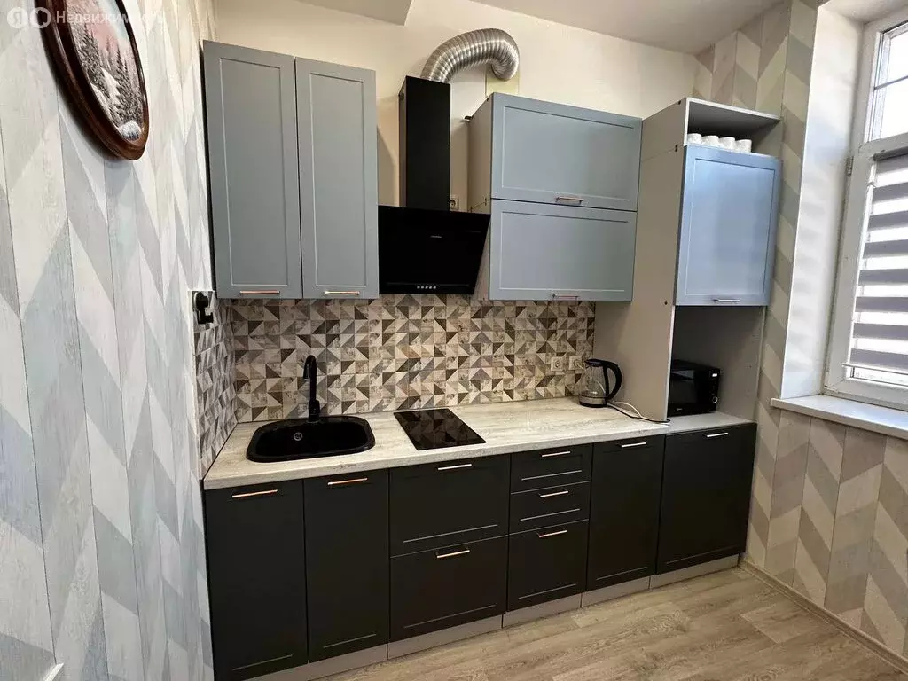 1-комнатная квартира: Калининград, Дачная улица, 8 (37 м) - Фото 1