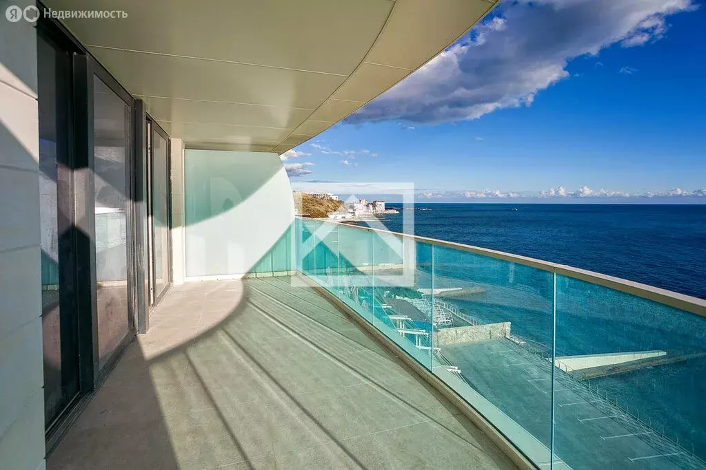 Квартира-студия: Ялта, улица Дражинского, 53 (64.9 м) - Фото 1