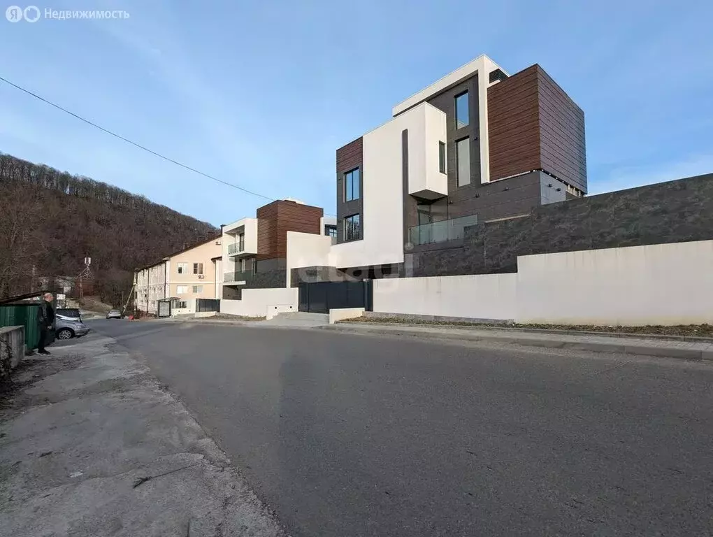 Дом в Сочи, СНТ Аэрофлот (225 м) - Фото 1