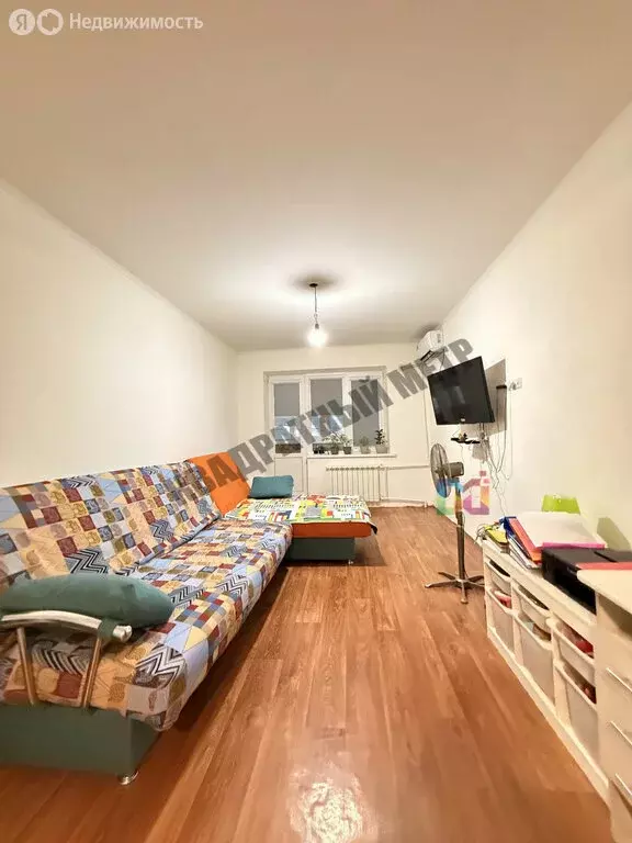 3-комнатная квартира: Элиста, 7-й микрорайон, 1к5 (67.2 м) - Фото 1