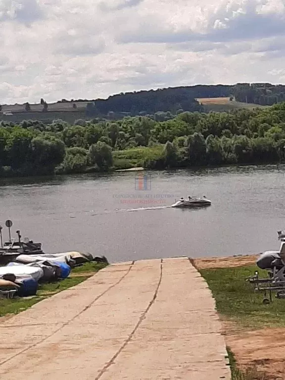 Участок в Московская область, Серпухов городской округ, д. Лужки  (8.4 ... - Фото 1