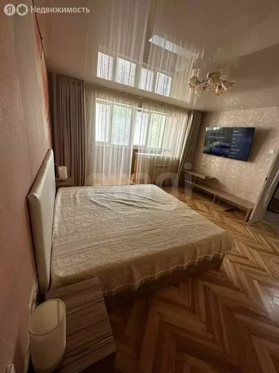 2-комнатная квартира: Севастополь, проспект Октябрьской Революции, ... - Фото 2