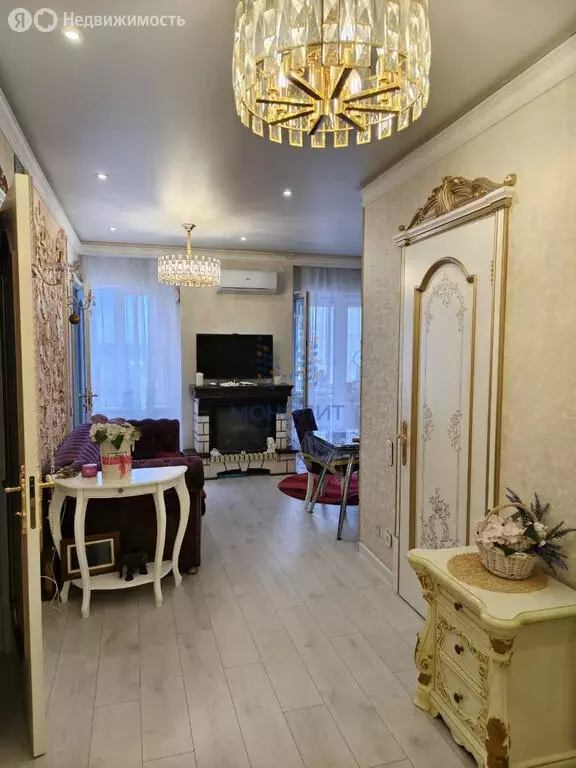 1-комнатная квартира: посёлок городского типа Новоивановское, ... - Фото 1