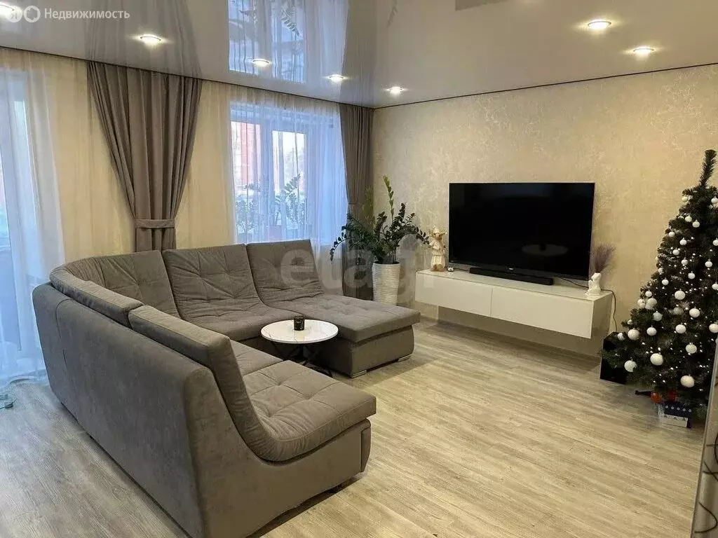 4-комнатная квартира: Северск, улица Славского, 18 (107.6 м) - Фото 1