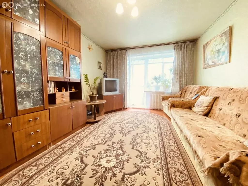 3-комнатная квартира: Донской, микрорайон Новоугольный, Индустриальная ... - Фото 1