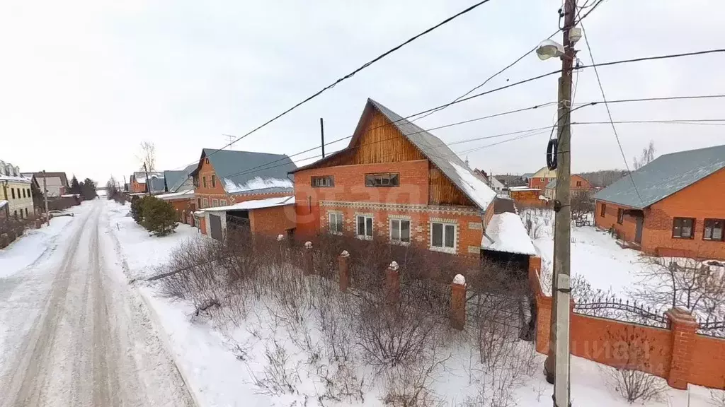 Дом в Тюменская область, Тюмень ул. Счастливая (320 м) - Фото 0