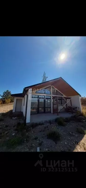 Дом в Крым, Симферопольский район, Добровское с/пос, с. Лозовое ул. ... - Фото 1