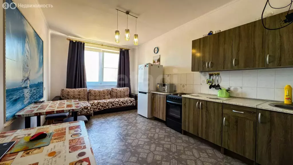 2-комнатная квартира: Анапа, Пионерский проспект, 255/2к5 (68 м) - Фото 1