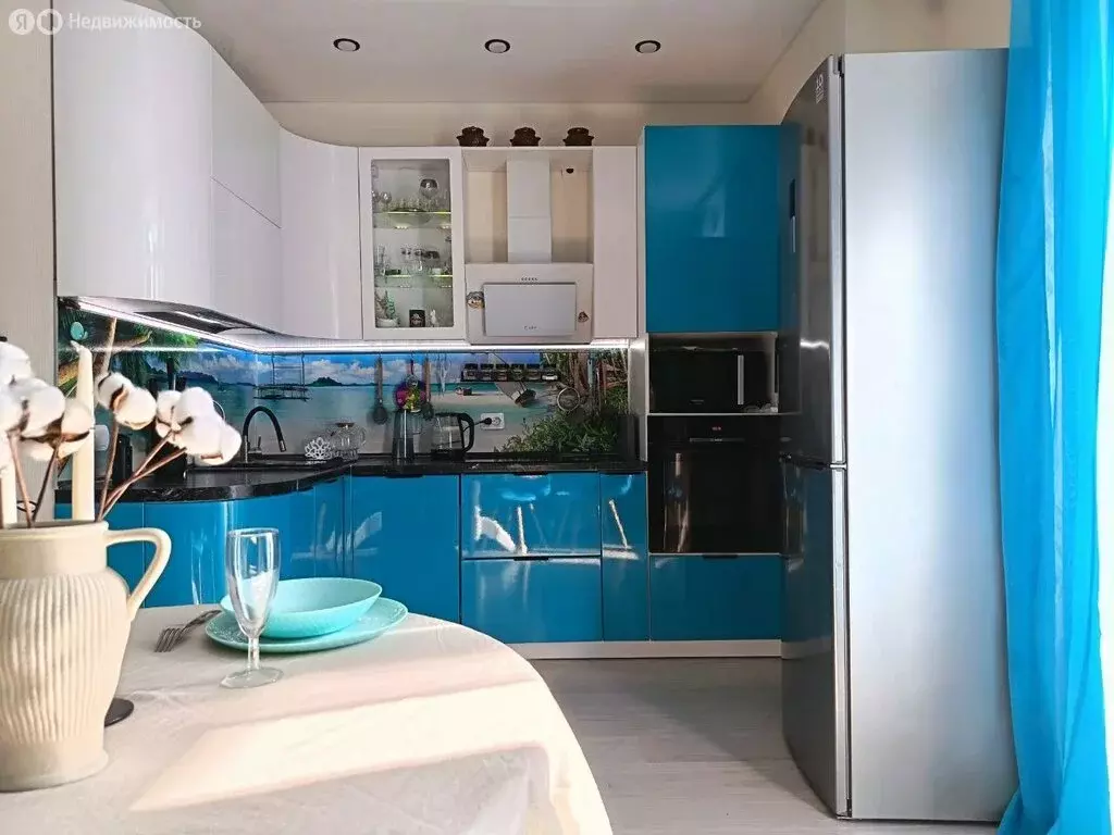 3-комнатная квартира: Екатеринбург, улица Чемпионов, 4 (58.9 м) - Фото 1