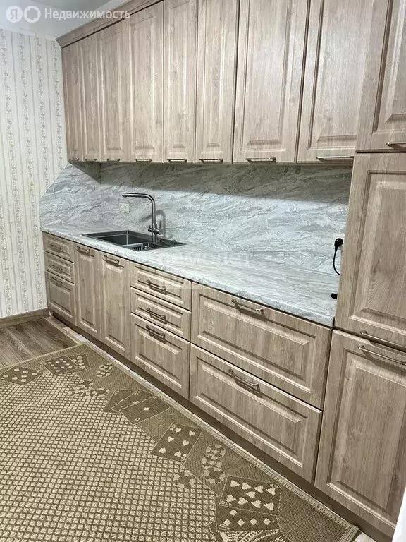 2-комнатная квартира: Каспийск, проспект Акулиничева, 14 (77.6 м) - Фото 1