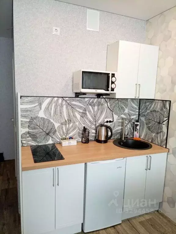 1-к кв. Тюменская область, Тюмень ул. Первооткрывателей, 8 (23.3 м) - Фото 1