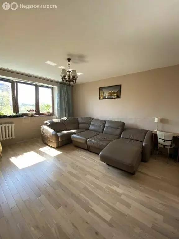 3-комнатная квартира: Казань, улица Волкова, 55 (93.3 м) - Фото 1