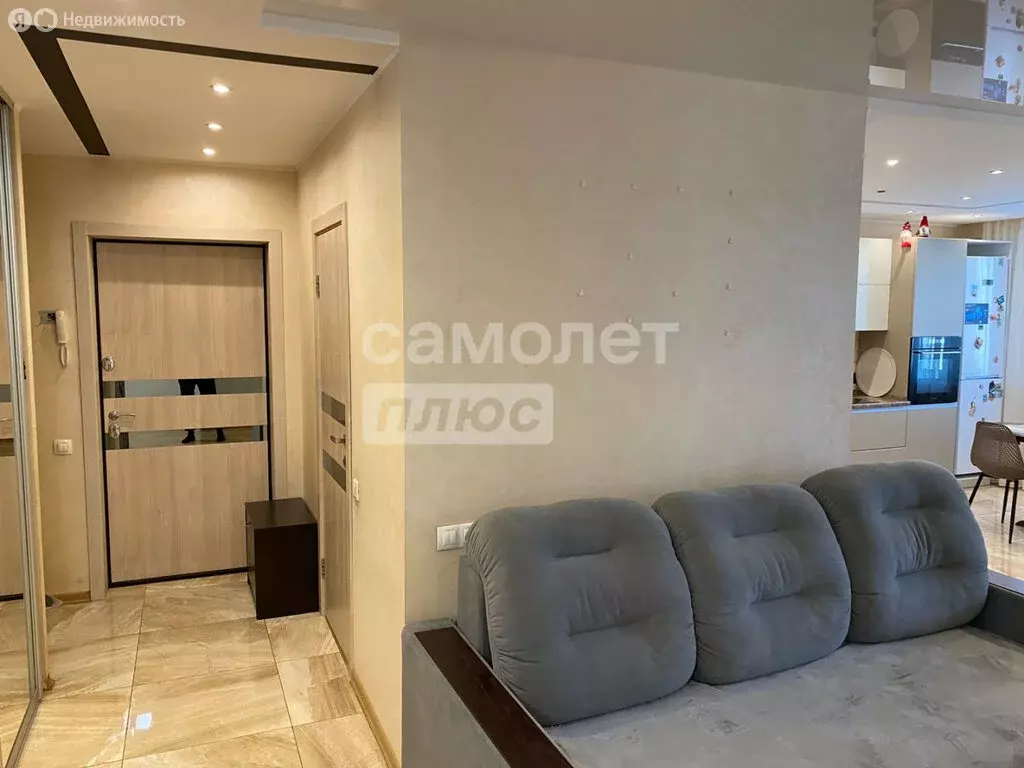 4-комнатная квартира: Омск, улица Конева, 8 (102.5 м) - Фото 1