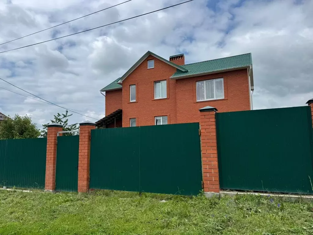 Дом в Курская область, Курский район, Моковский сельсовет, д. 1-я ... - Фото 1