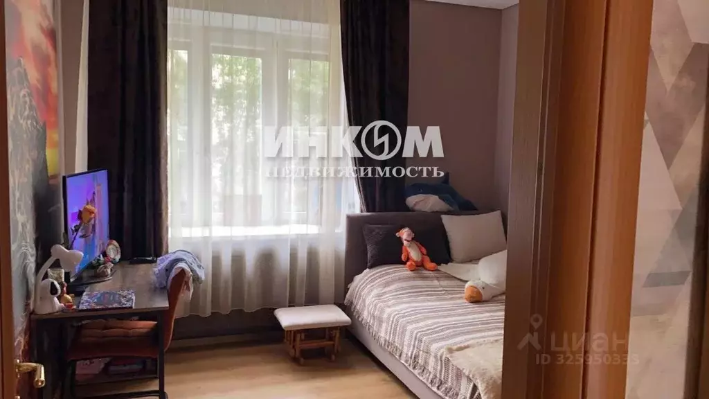 3-к кв. Москва ул. Анатолия Живова, 8 (77.7 м) - Фото 0