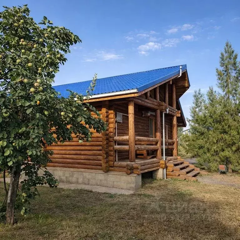 Дом в Астраханская область, Харабалинский район, с. Заволжское ... - Фото 1