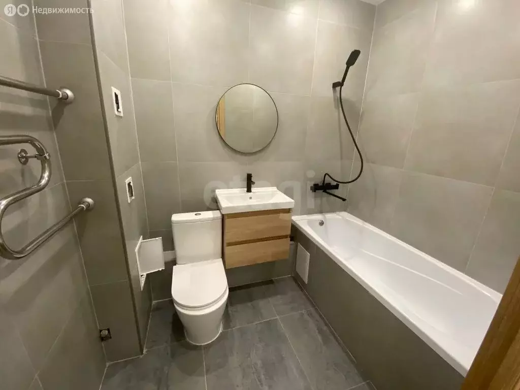 1-комнатная квартира: Мочищенский сельсовет, посёлок Озёрный, ... - Фото 0