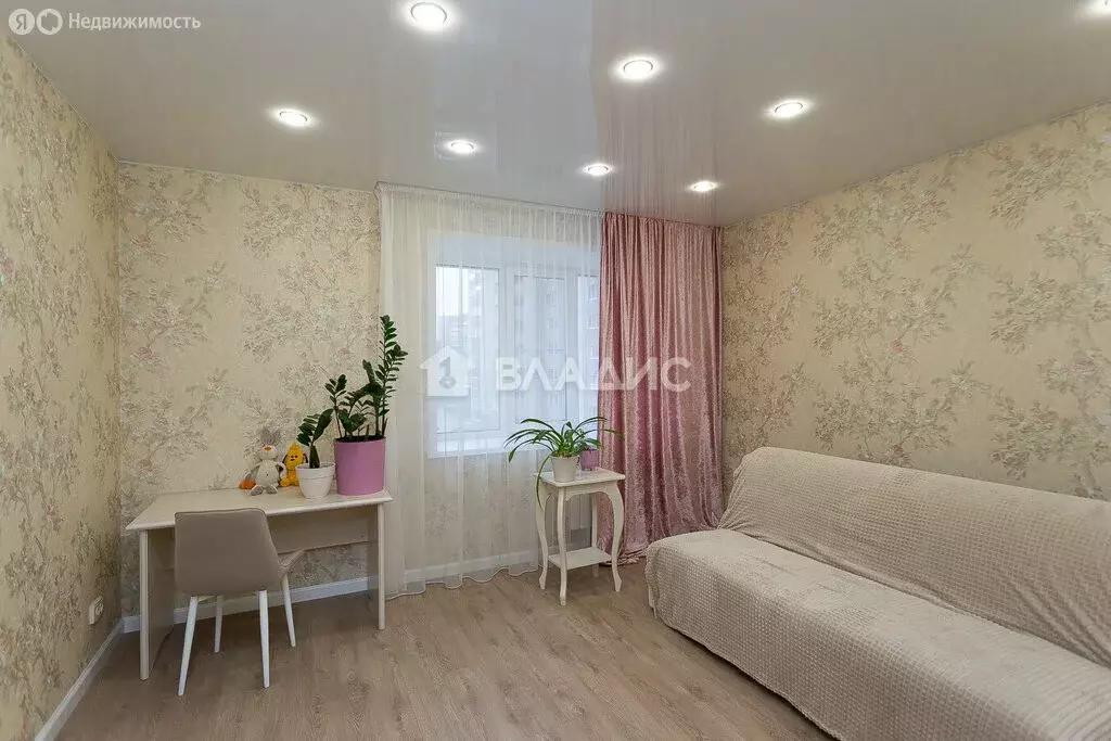 2-комнатная квартира: Владимир, Гвардейская улица, 13Б (64.4 м) - Фото 1